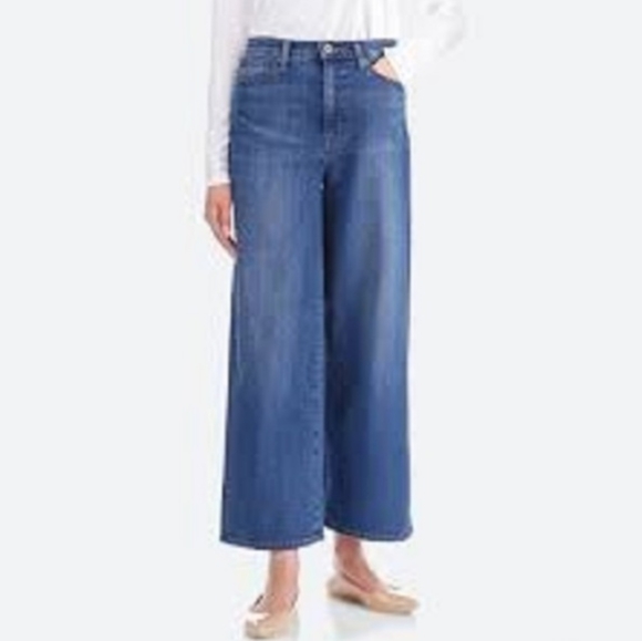 Soft Uniqlo High Waist Wide Leg Cropped 